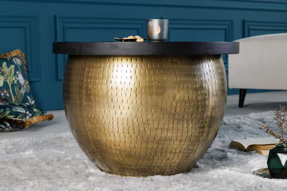 Runder Couchtisch DRUMP STORAGE 60cm gold schwarz Mangoholz Metall mit Stauraum Hammerschlag