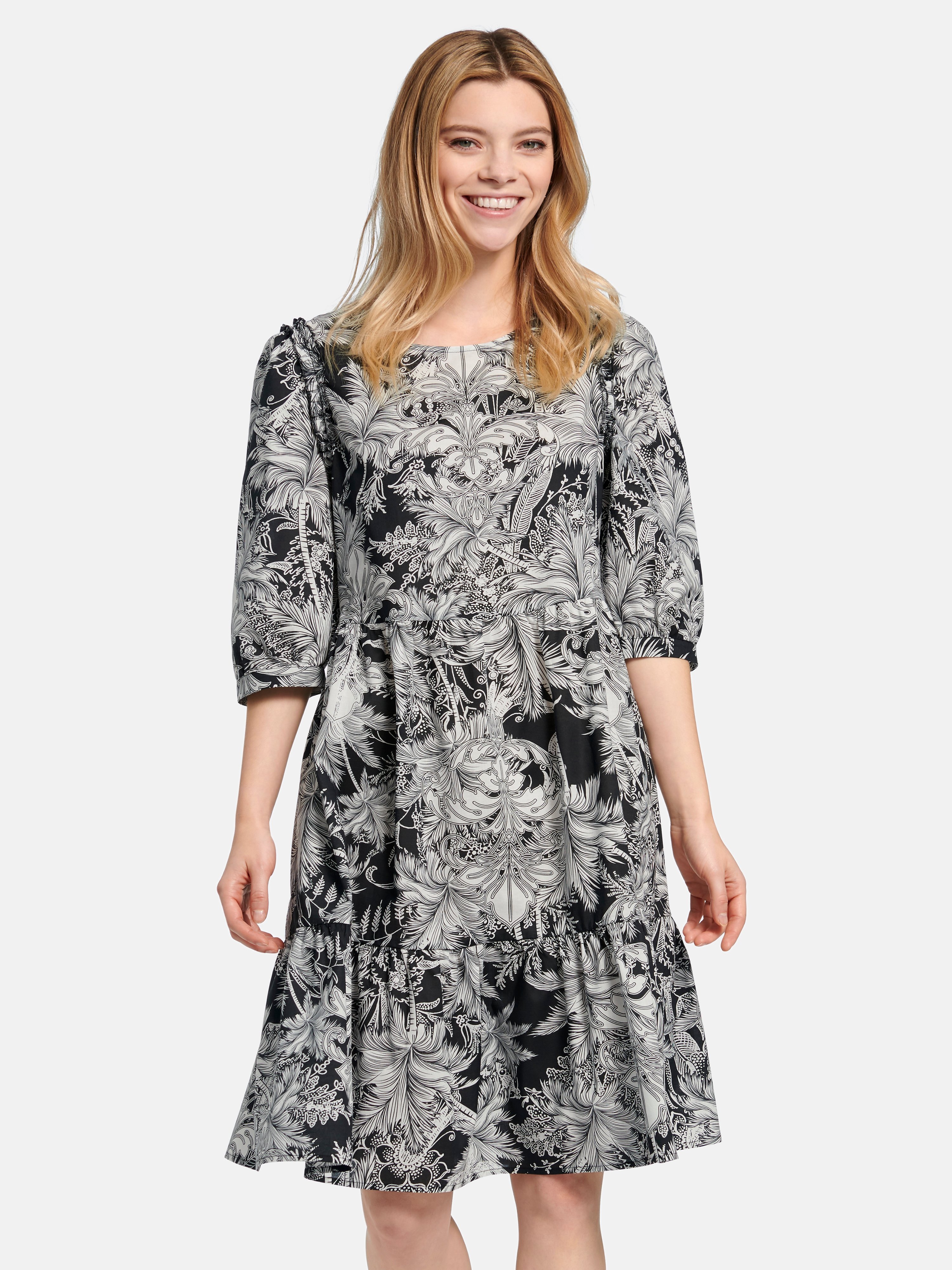 Kleid mit langem 1/2-Arm