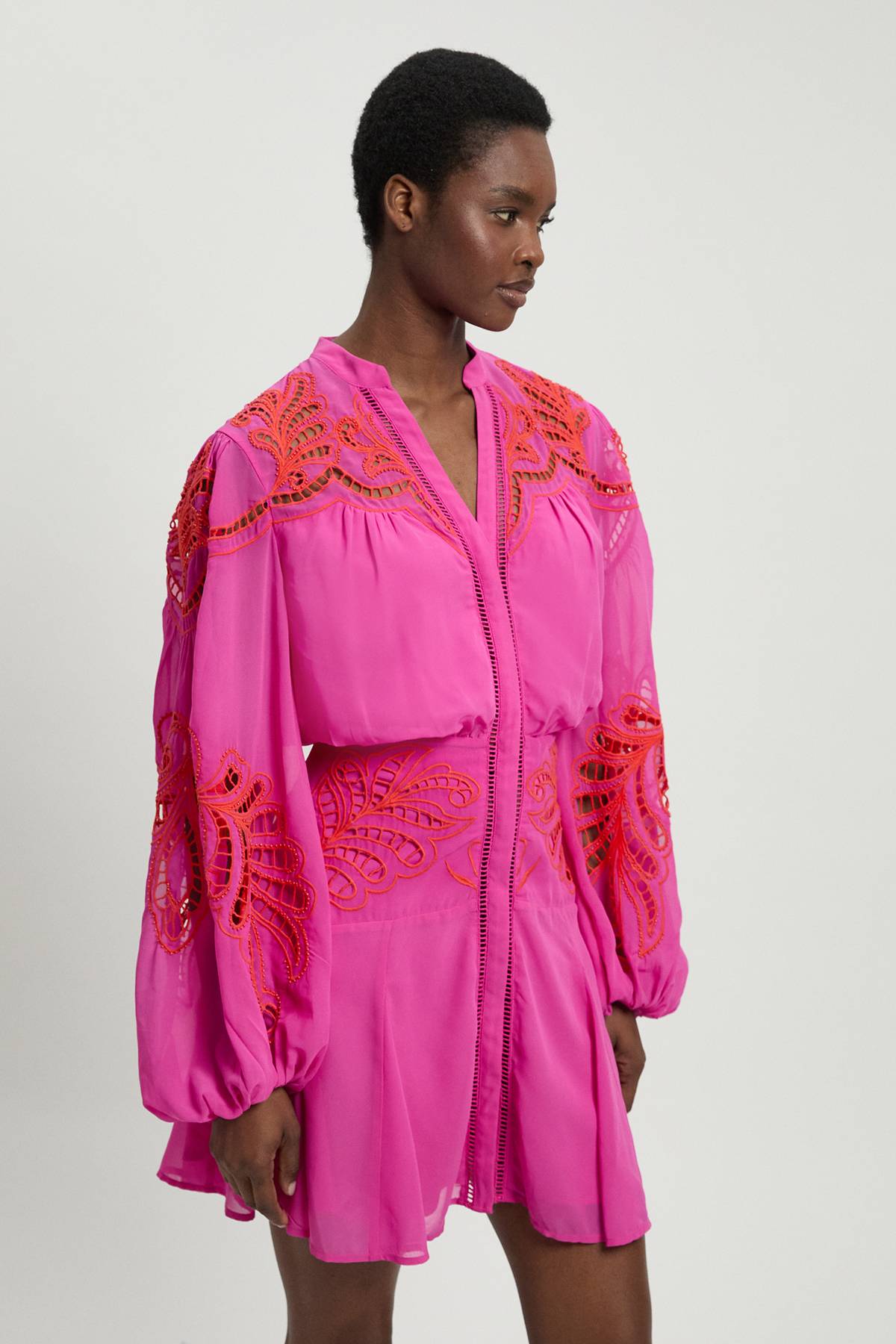 KarenMillen Robe Mini Brodée Perlée À Découpes Tissées
