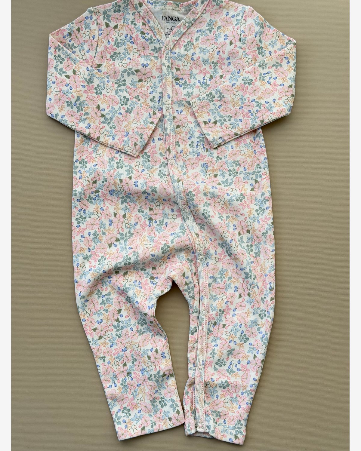 Heldress / Babypysj – 100% Øko Bomull | Fio Onesie