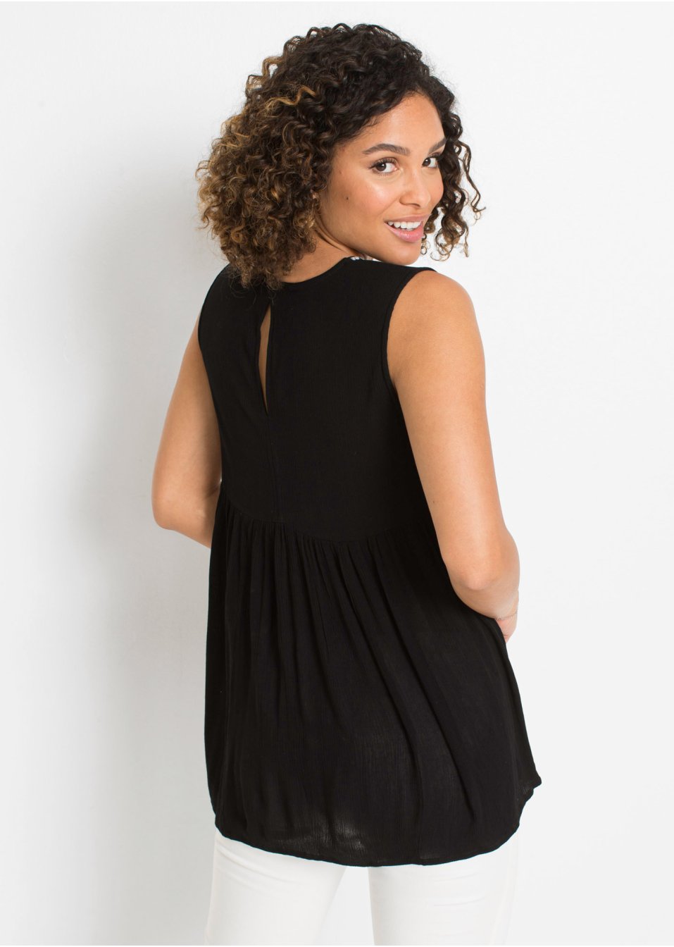 Top blouse à broderie