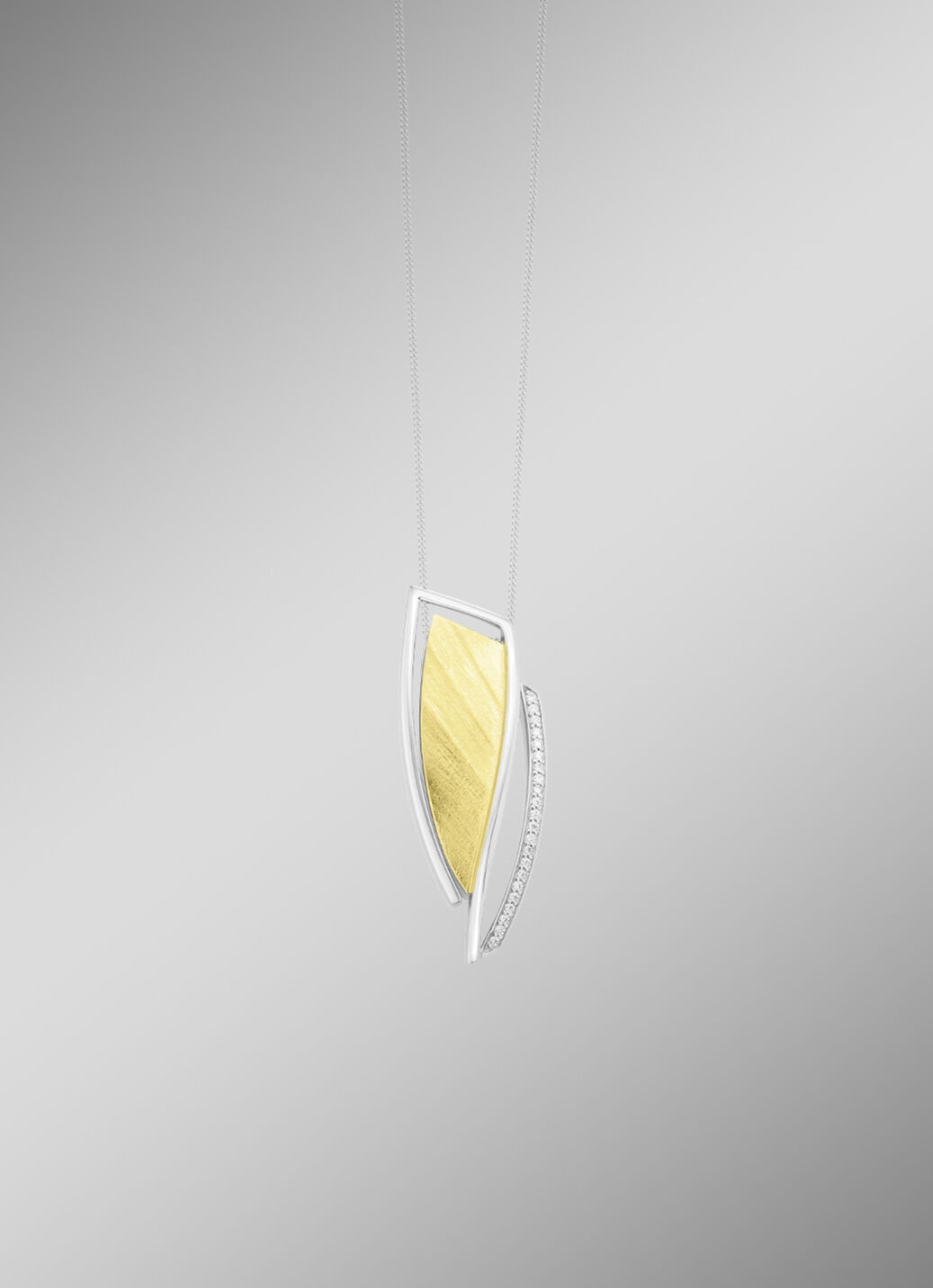 Moderner Anhänger in Bicolor mit Zirkonia