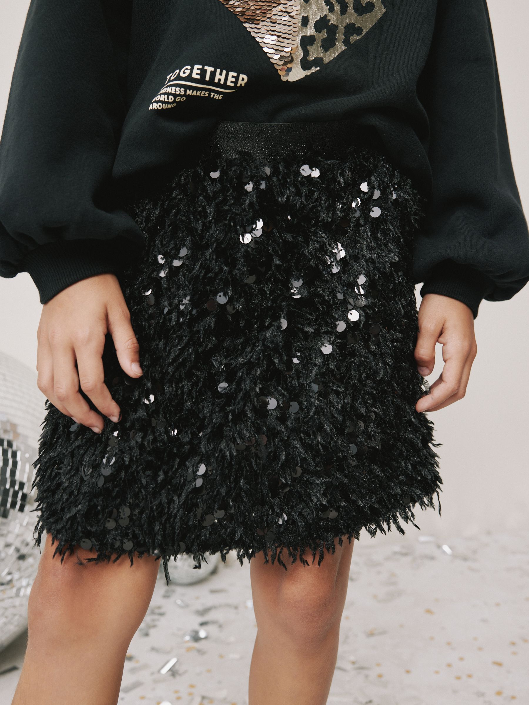 Black Fluffy Sequin - Rok (3-16jr)