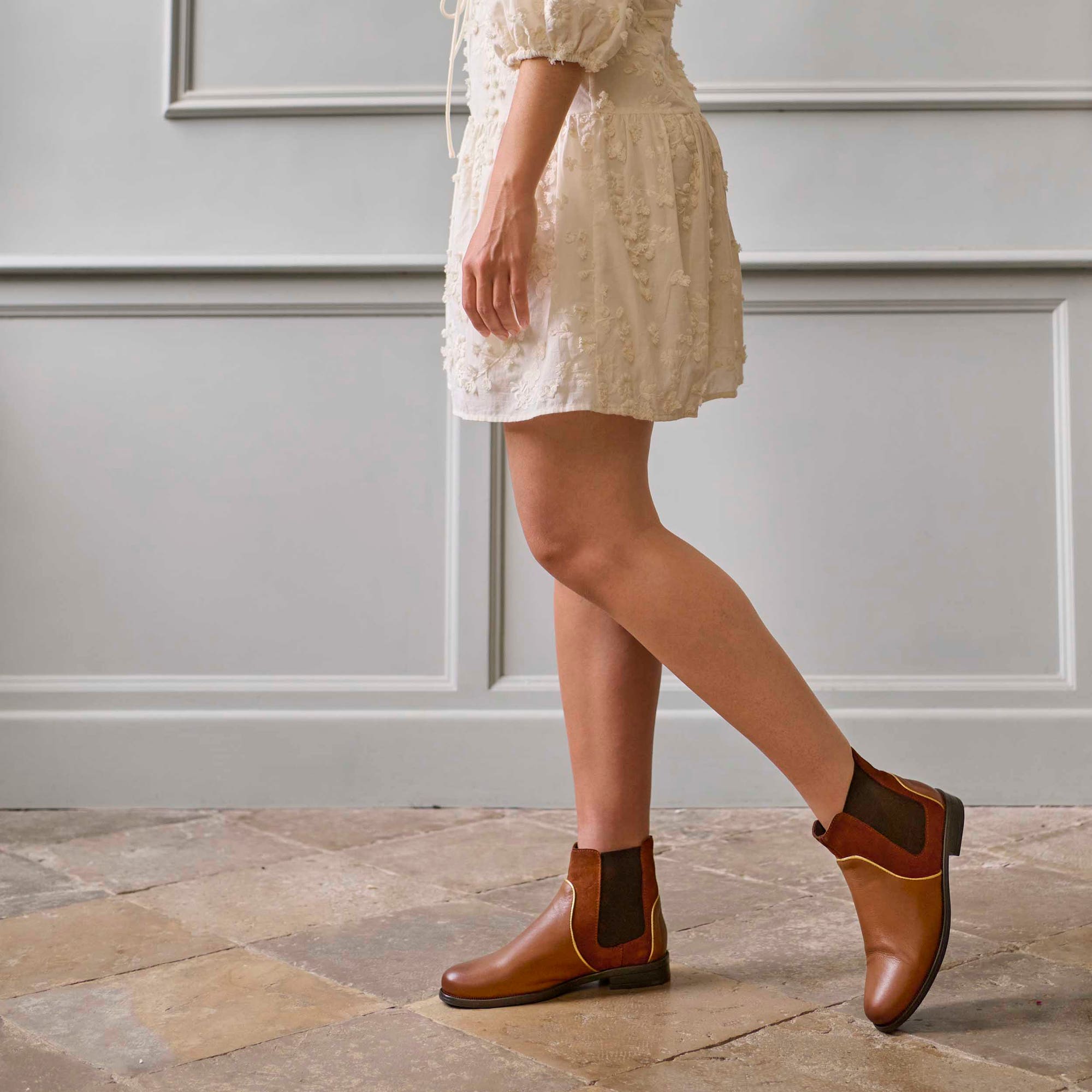 Boots chelsea Femme en cuir cognac