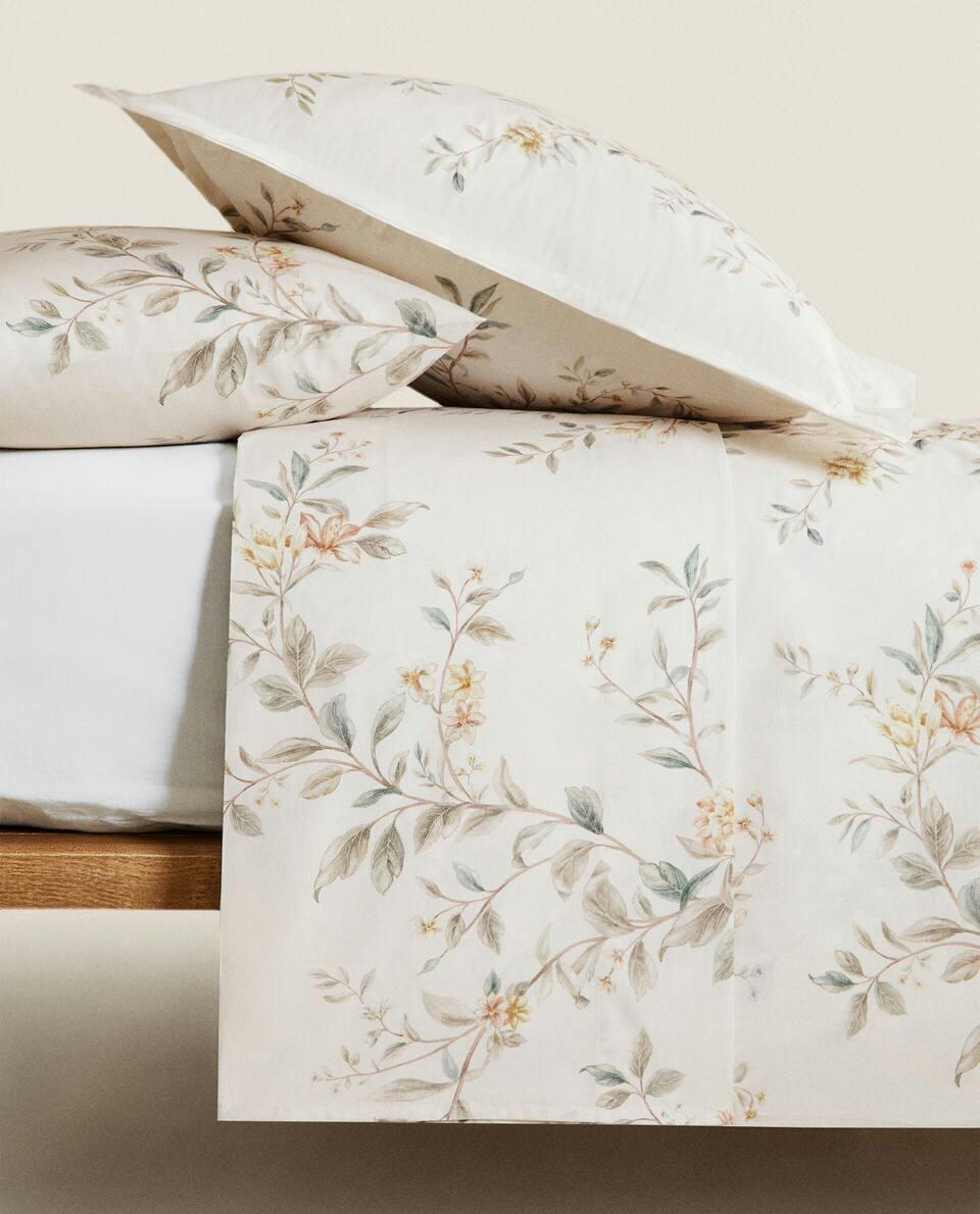 CAPA DE EDREDOM COM ESTAMPA FLORAL