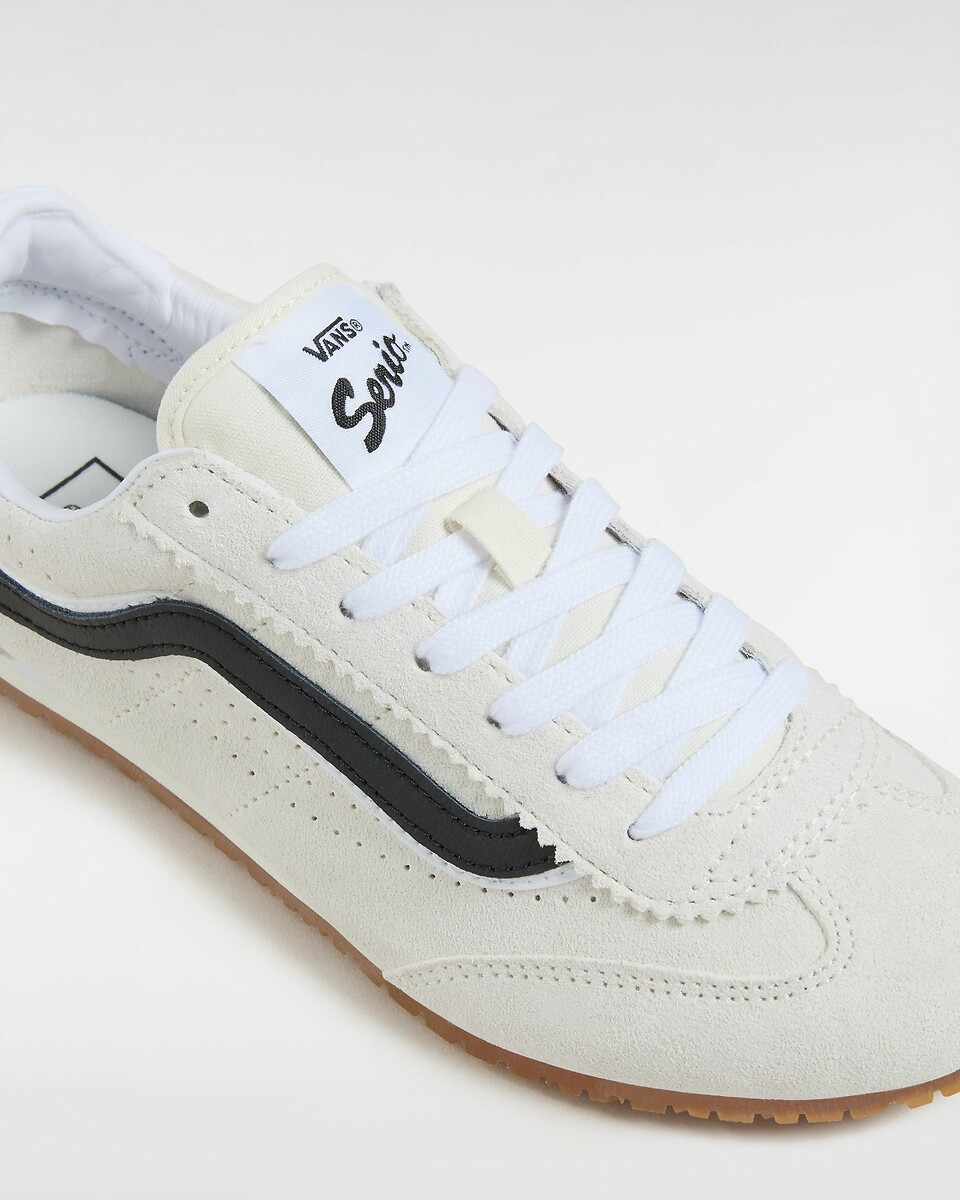 VANS<br>Tênis de couro Super Lowpro