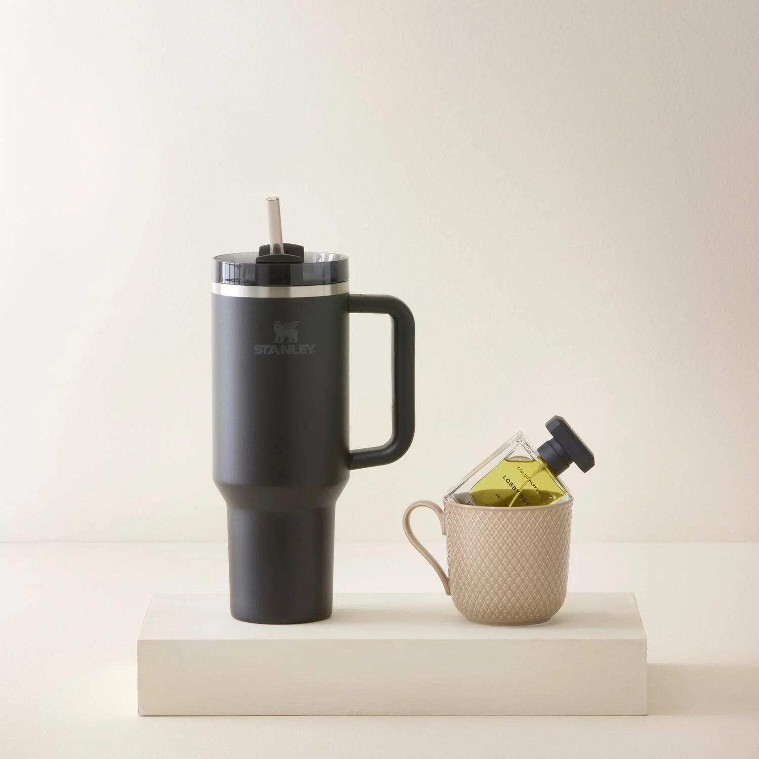 Lyngby Porcelæn  Rhombe Earth Krus med hank, clay - 39 cl.