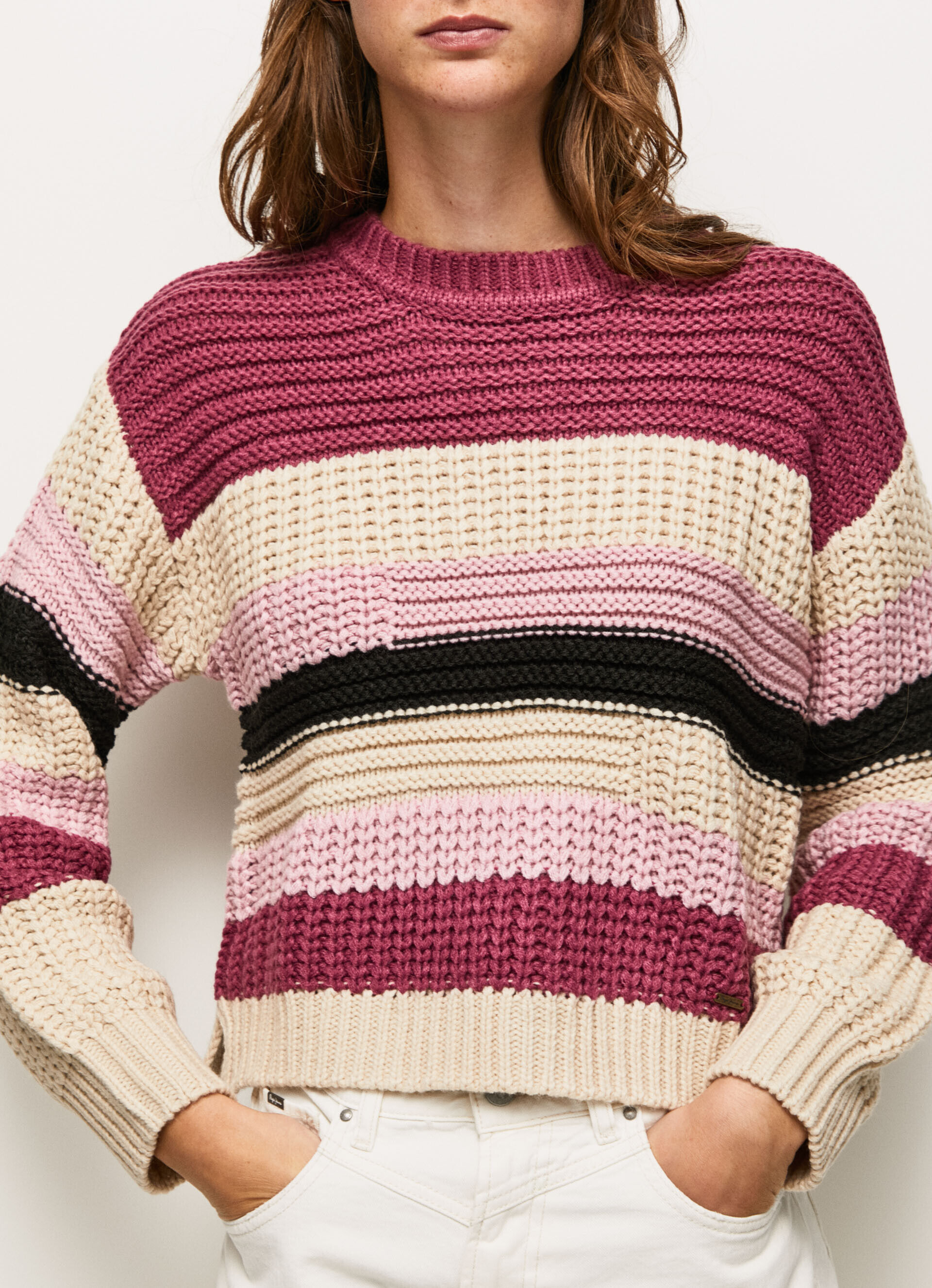 Suéter listrado de gola redonda - rosa blush escuro