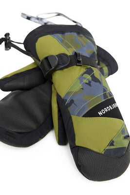 Nordbjørn Valley Jr Votter, Fern Cork