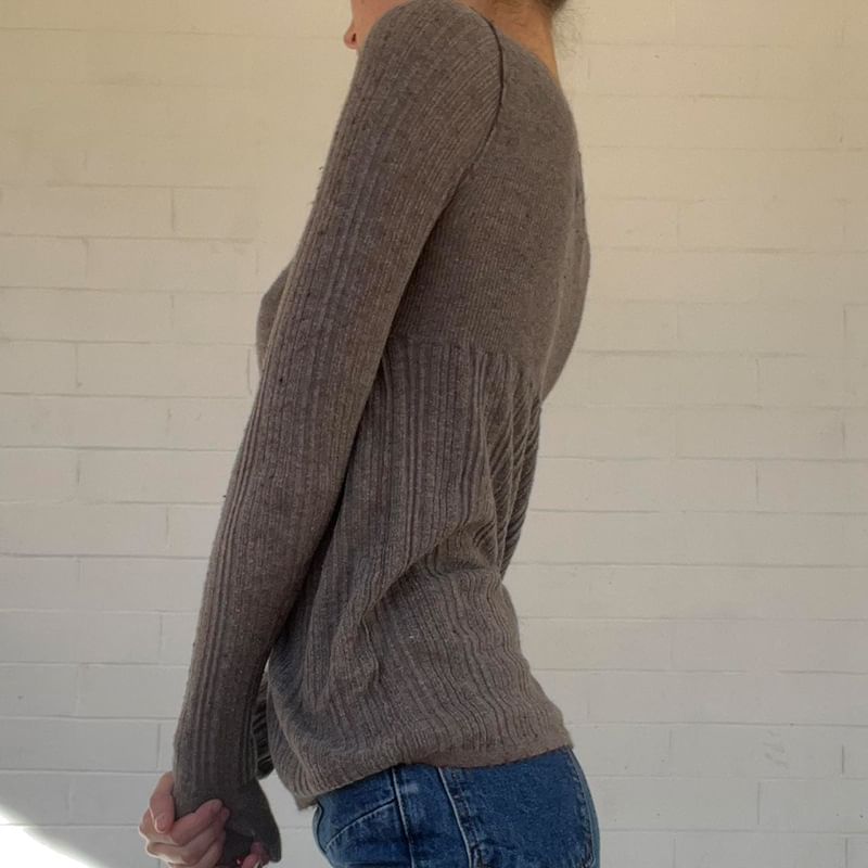 Sosana - Lange mouwen, geribbelde top met vierkante hals en slim fit