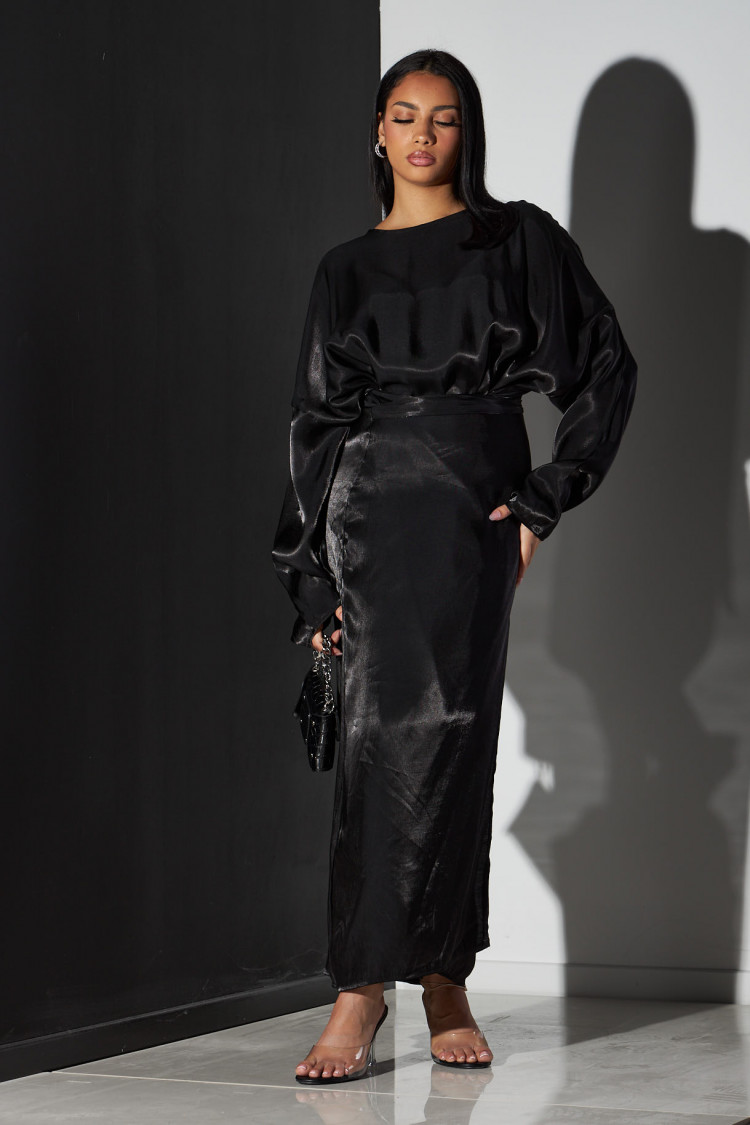 Abaya noire à empiècement à noué