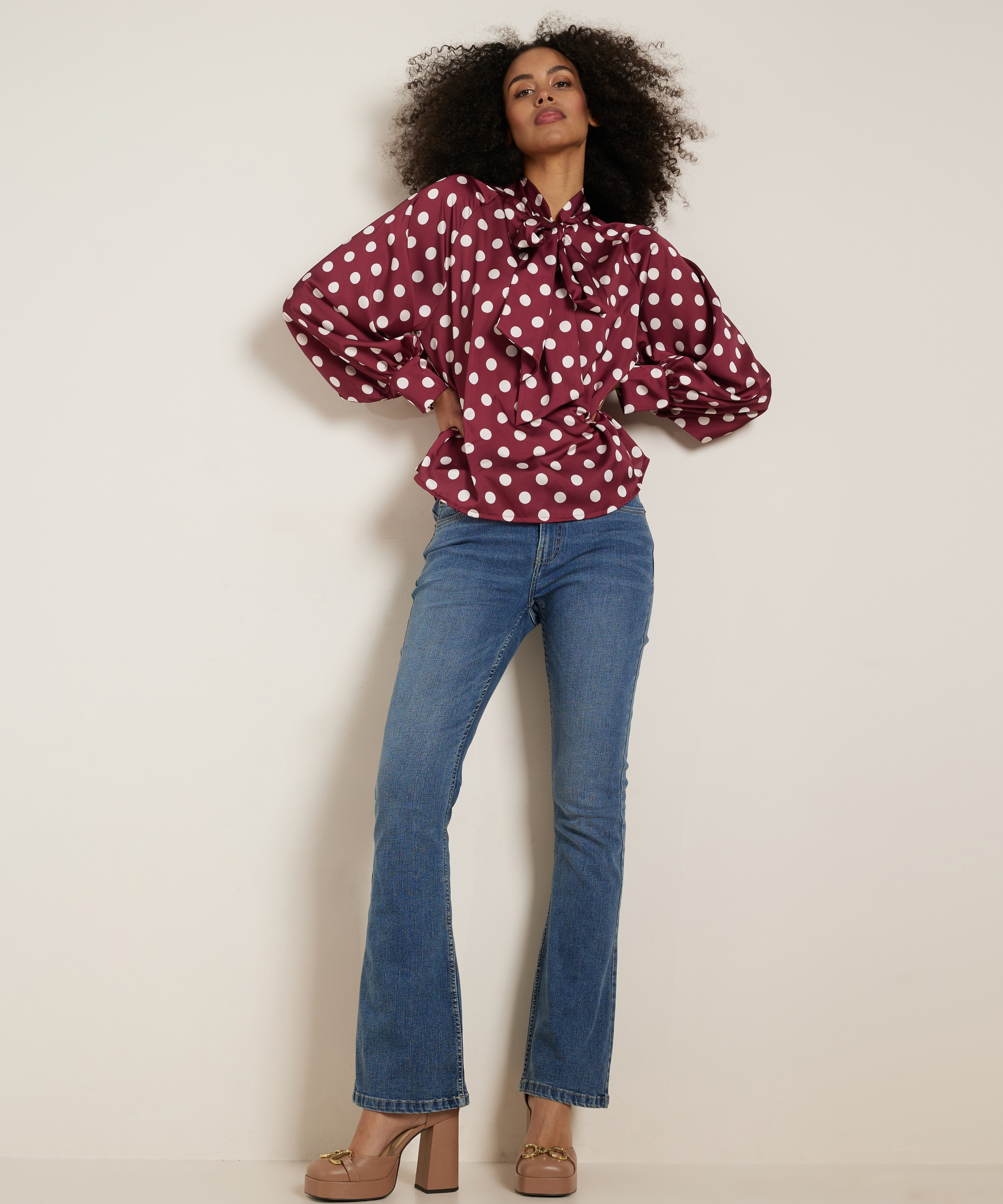 stippen blouse met strik