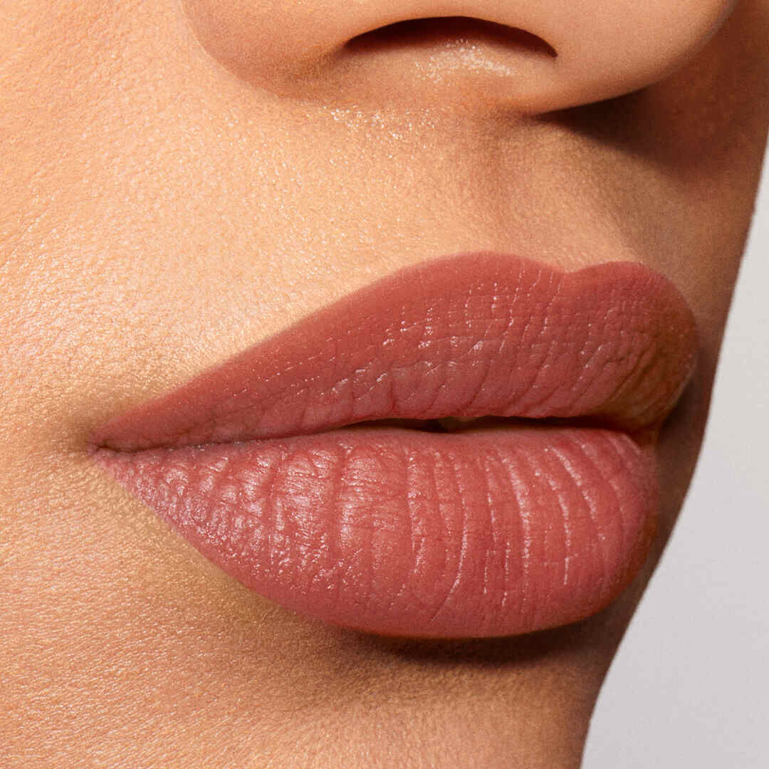 Estée Lauder Pure Color Explicit Slick Matte Lipstick