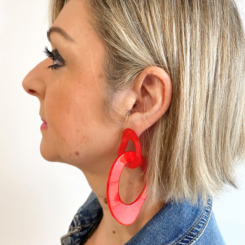 Boucles d'oreilles pendantes rouges