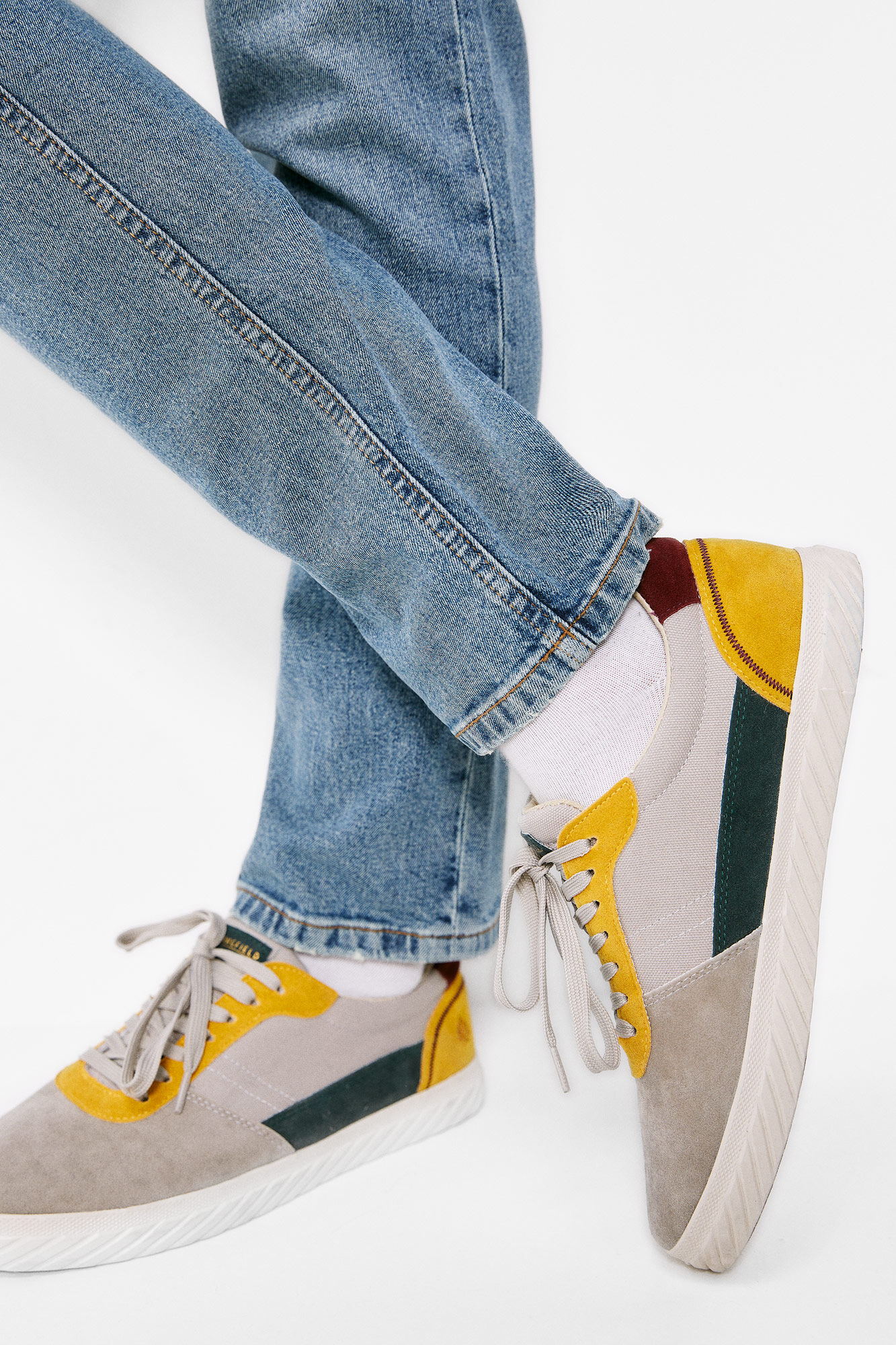 Calça jeans slim de lavagem média - azul médio