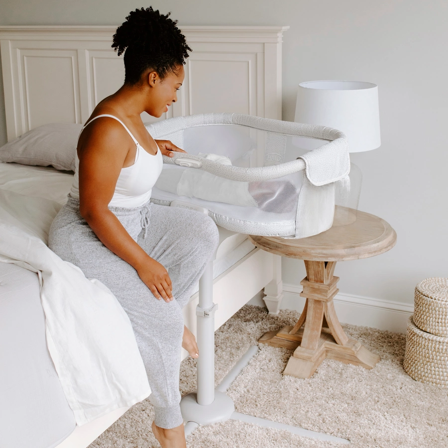 HALO® BassiNest® 360° Schwenkbares Beistellbett Premiere Series Pebble