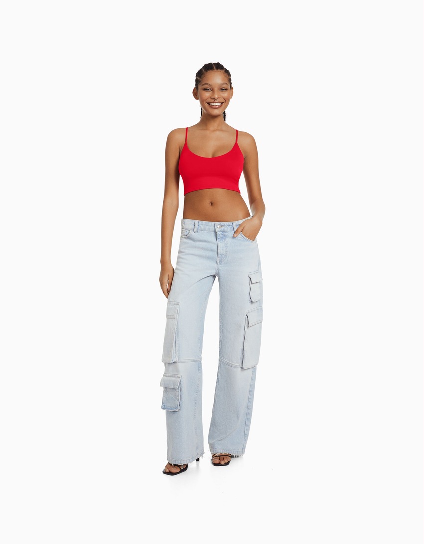 Top cropped de alças finas