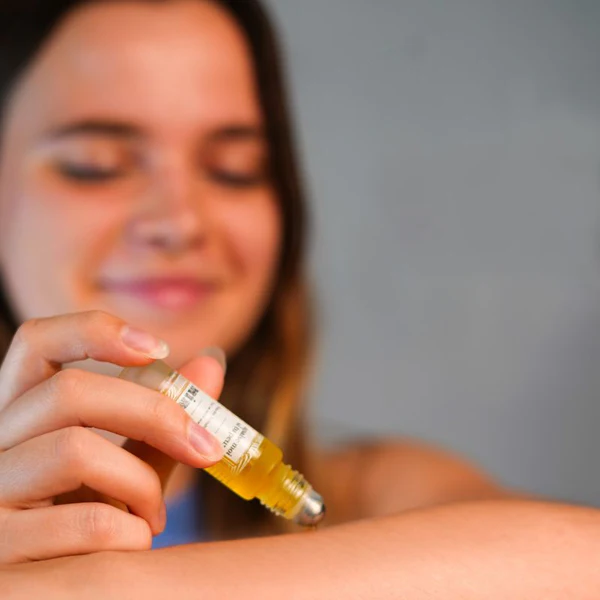 Mira Roll On Apaisant Après Piqûre - Apaise Moi Si Tu Peux 10 mL