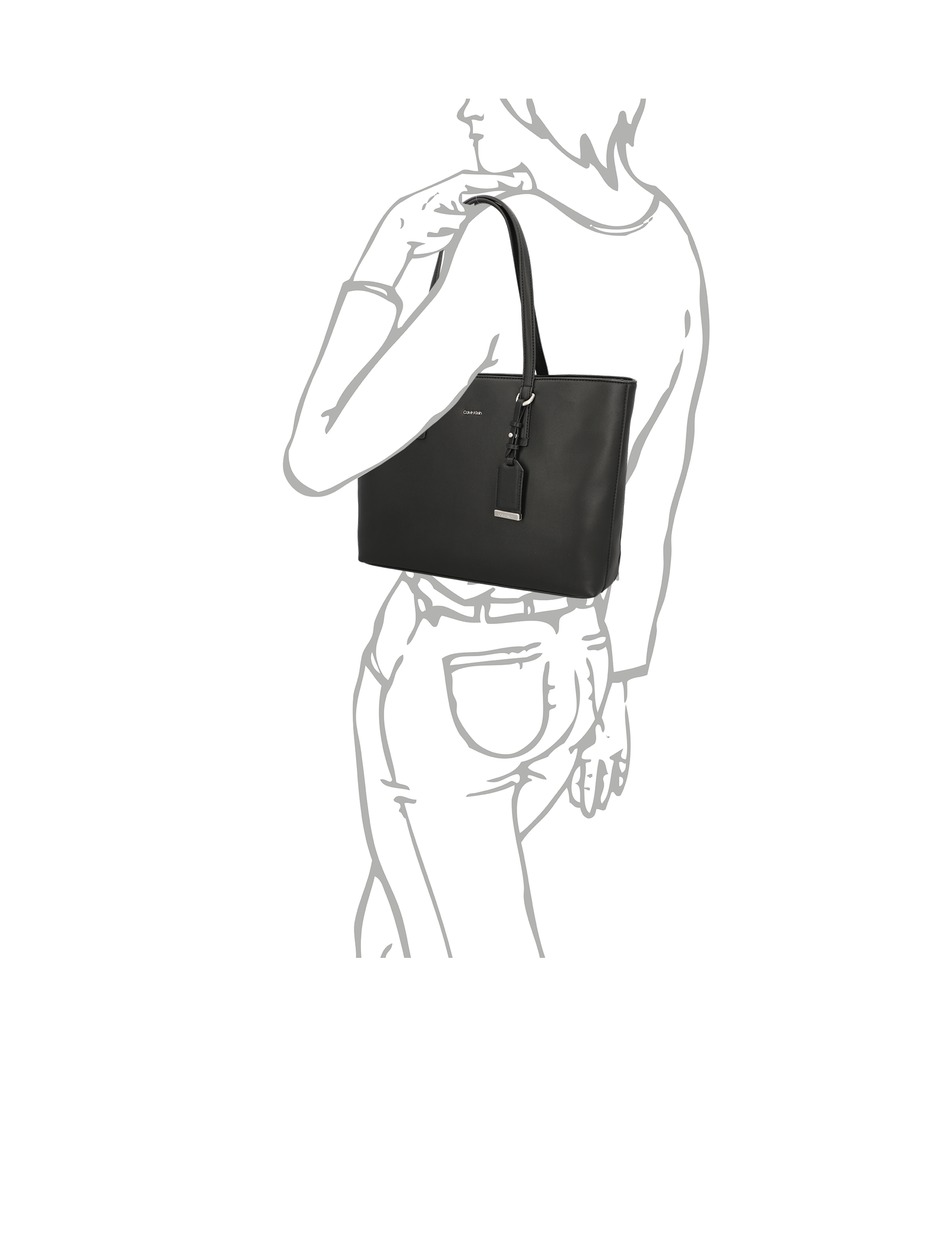 CK MUST SHOPPER MD