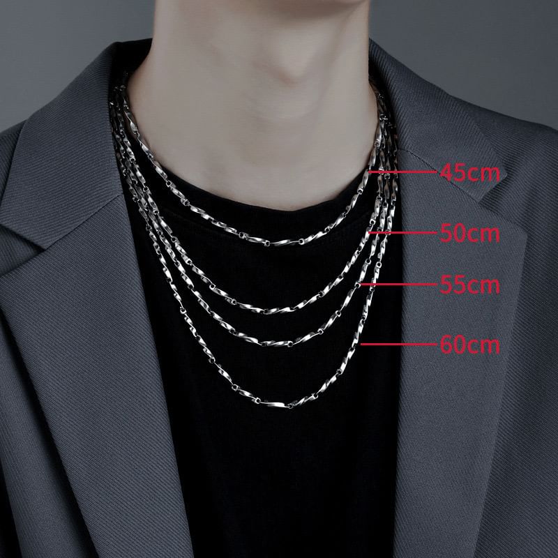 Soosina - Gedraaide roestvrijstalen armband / choker (verschillende ontwerpen)