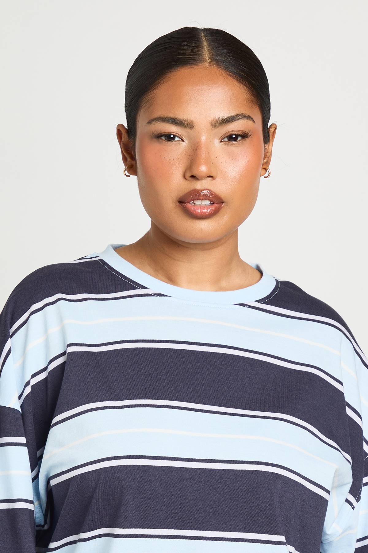 boohoo Haut Grande Taille À Manches Longues Oversize À Rayures