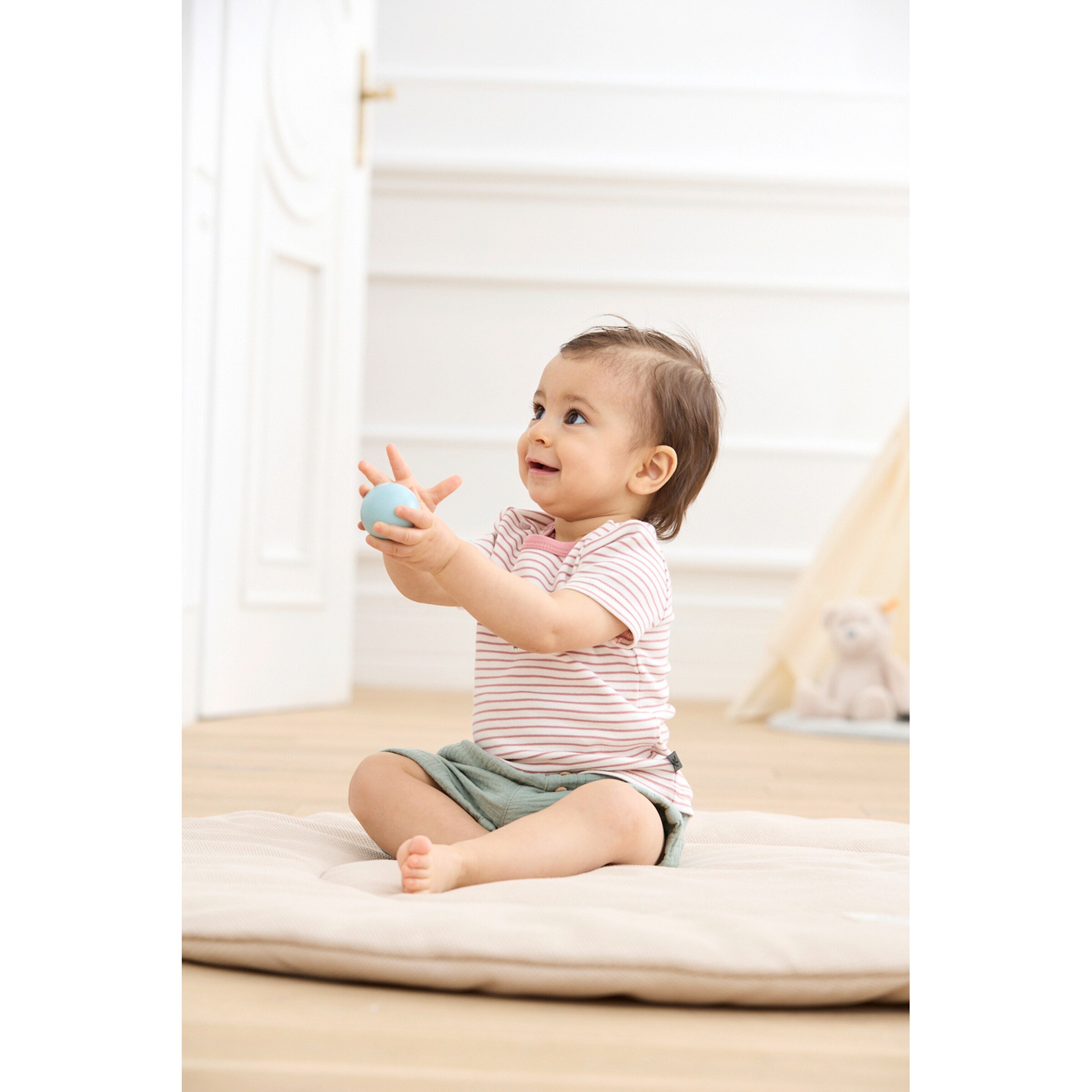 Bornino - Tiny Friends Musselin-Shorts grün