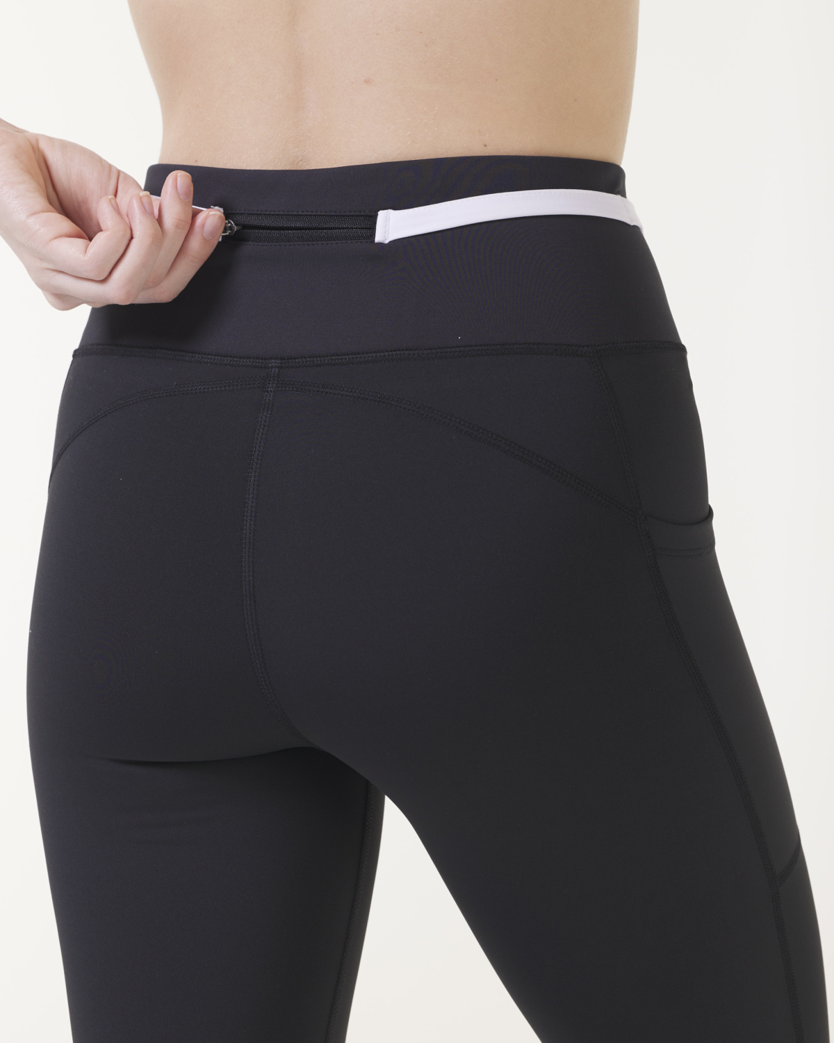 LEVITY Trail Performace Tights Black