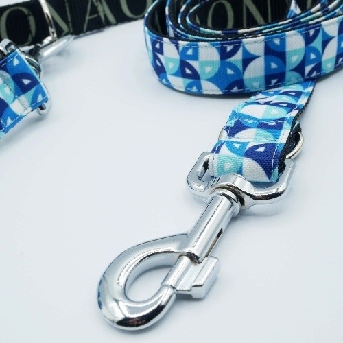 Guia para cães Baona Henderson em nylon reciclado com múltiplas posições, azul.