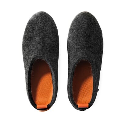 Hausschuhe Lahtiset, Schwarz / Orange