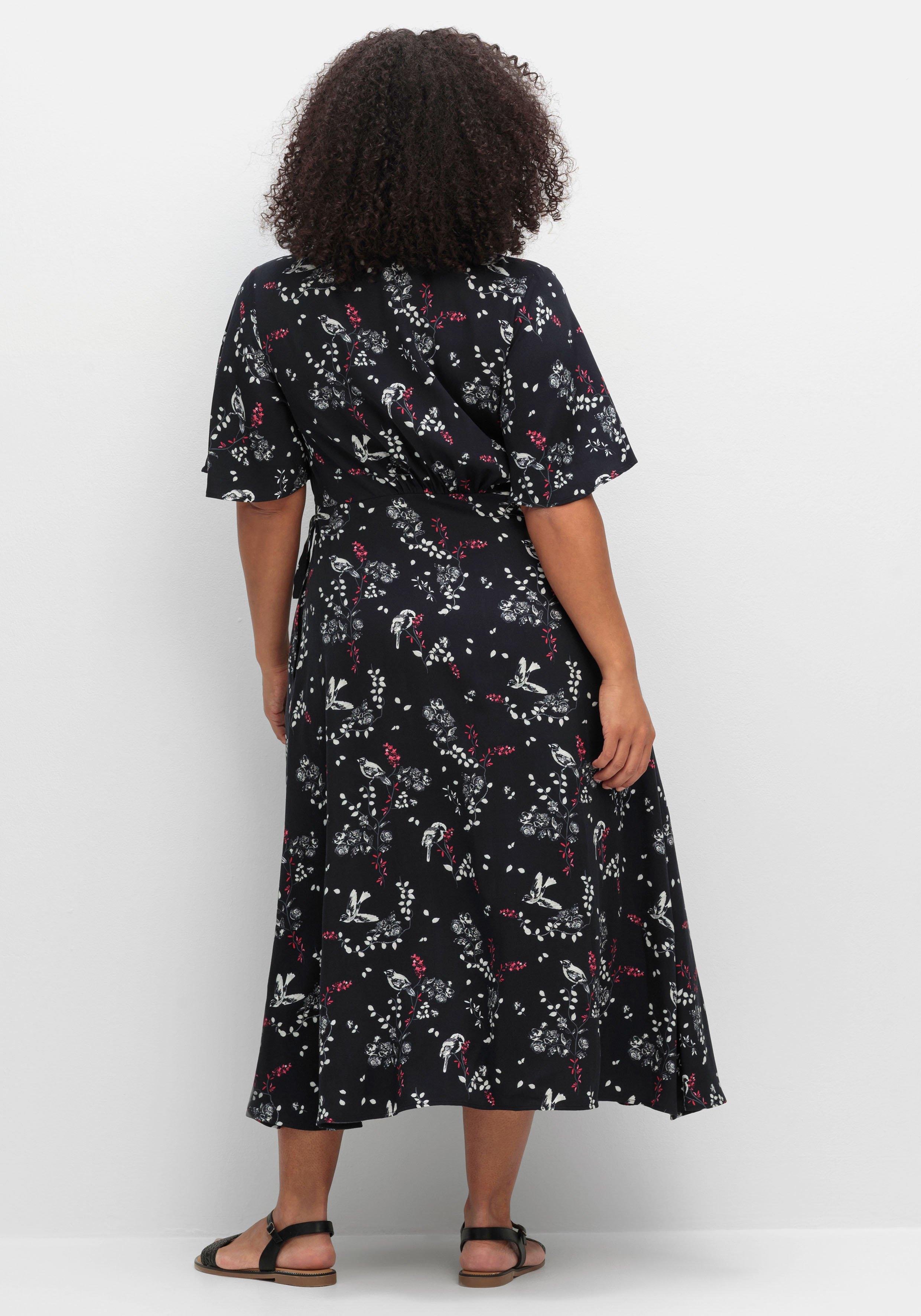 Kleid in Wickeloptik, mit Alloverprint