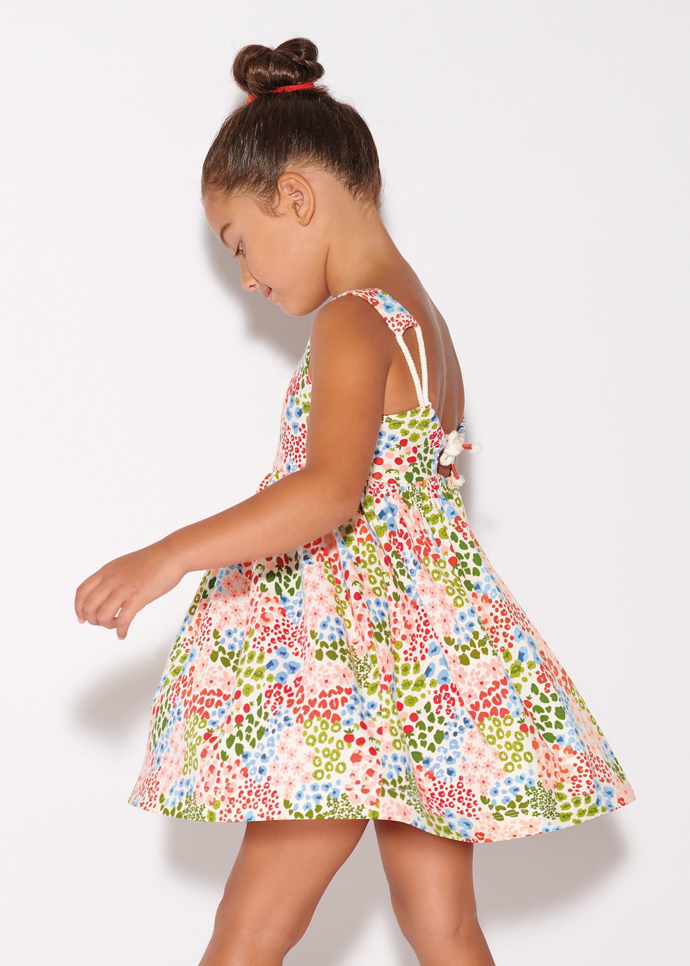 Vestido estampado em algodão sustentável para meninas