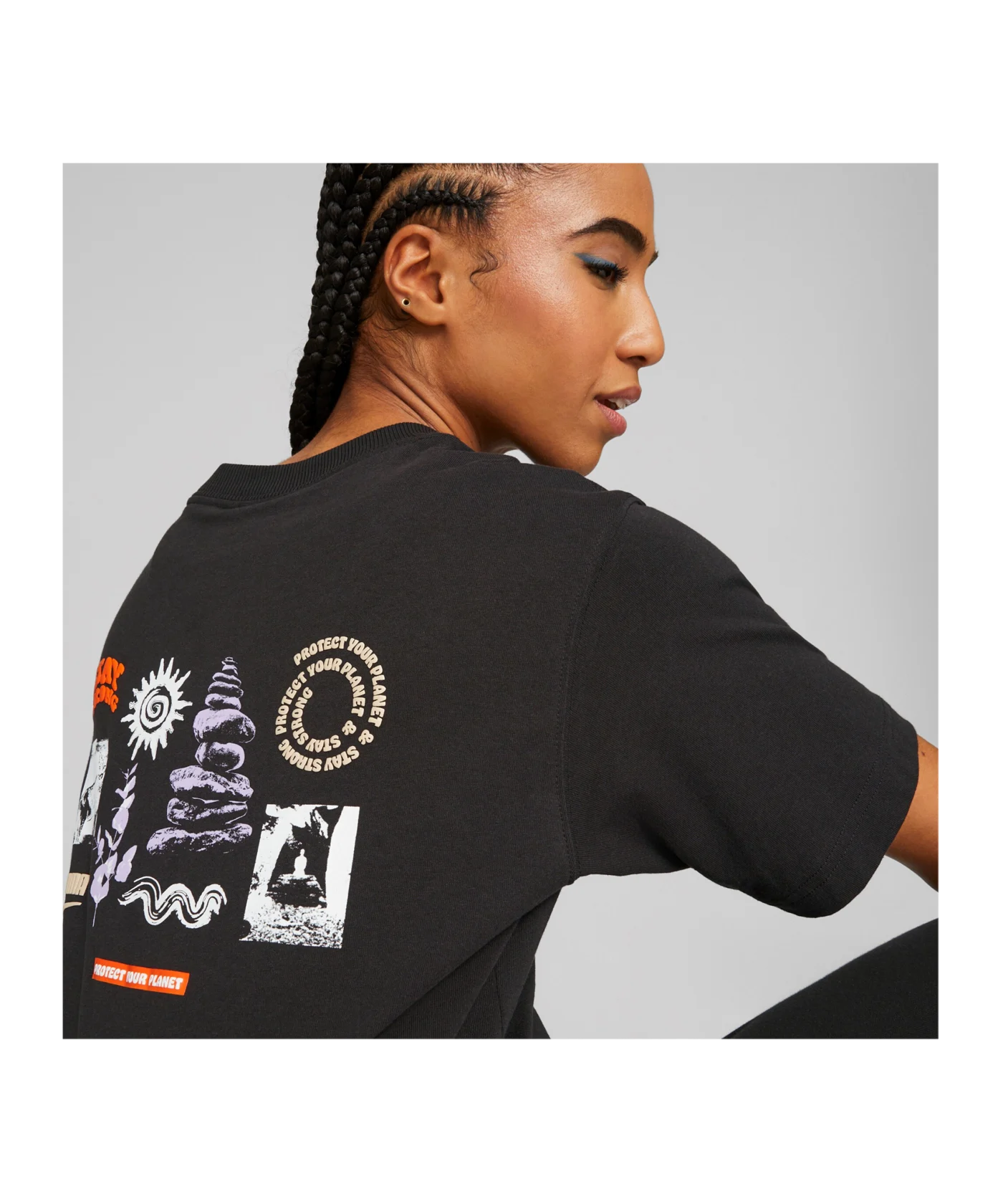 PUMA DOWNTOWN Relaxed Graphic T-Shirt Damen F01