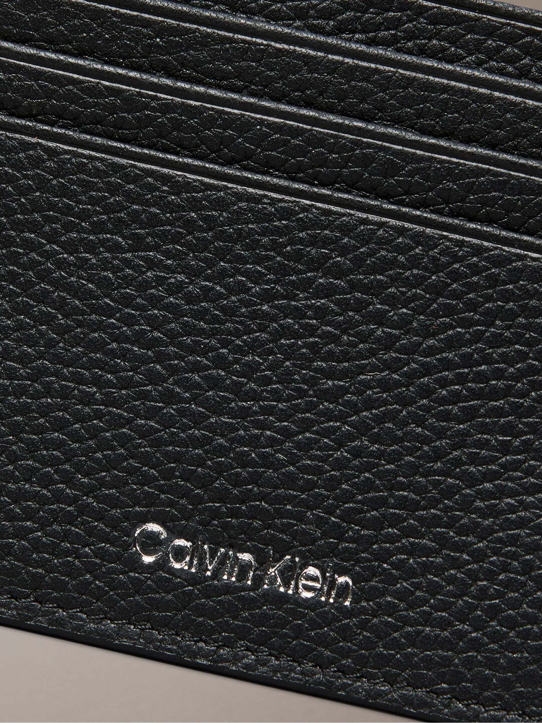 Zwart - Calvin Klein Foil Embossed Logo Card Holder