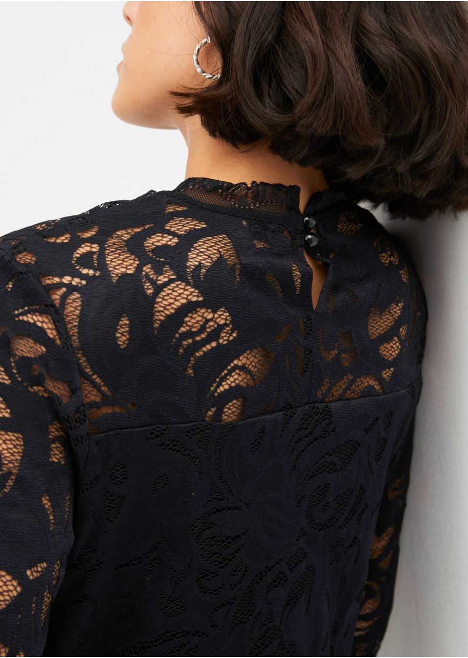 Blouse ample en dentelle