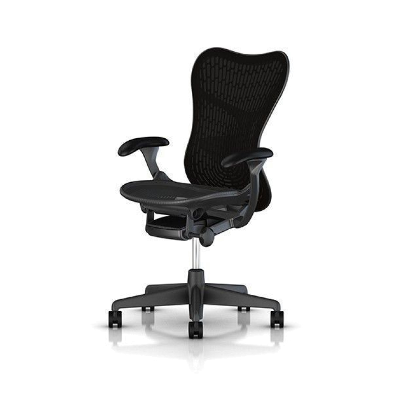 Herman Miller Mirra 2 bureaustoel zwart, grafiet onderstel, harde wielen