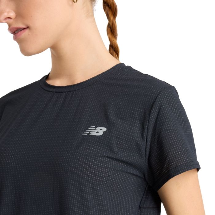 New Balance Dame T-shirts Race Day Ultra Light SS Tee Sort