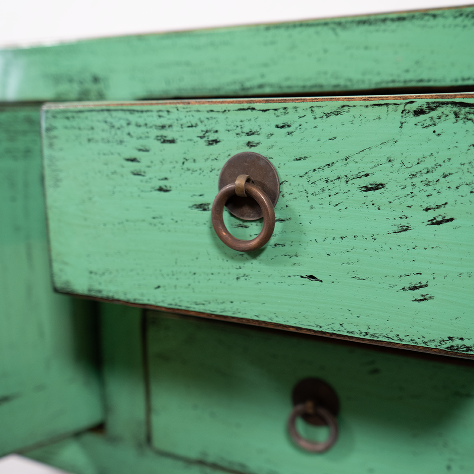 Sidetable yangtze green #1