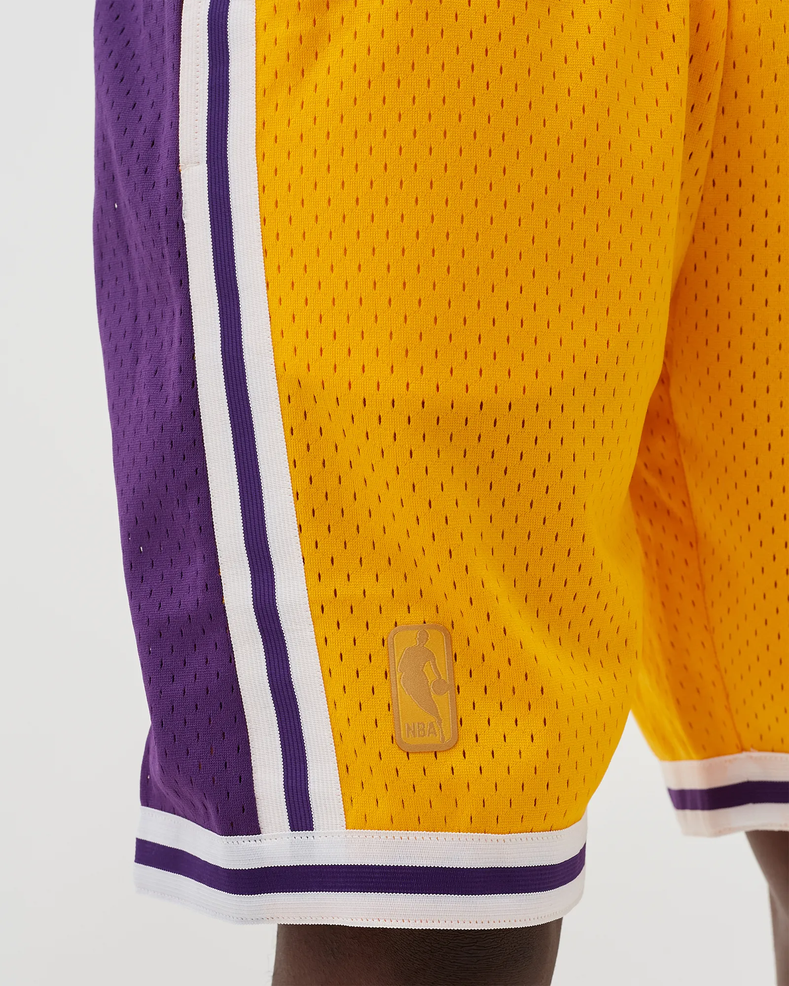 Mitchell & Ness NBA Swingman Shorts Los Angeles Lakers Home 1996-97
