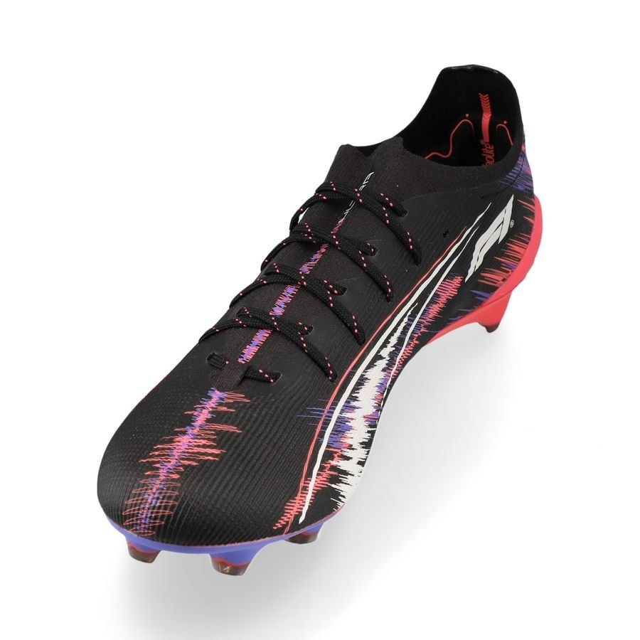 PUMA Ultra 5 Ultimate FG Formula 1 - Noir/Blanc/Crépuscule/Dark Amethyst ÉDITION LIMITÉE