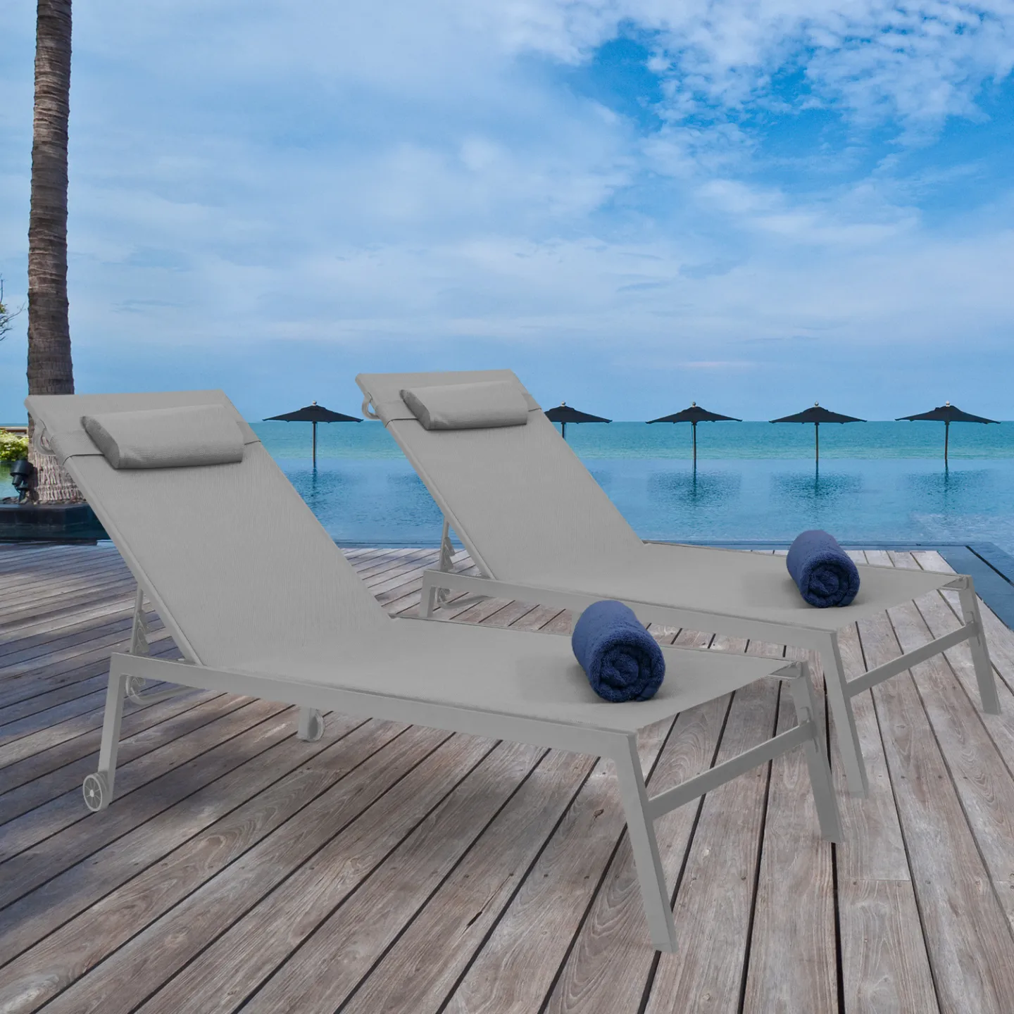 Lot de 2 transats de jardin inclinables en aluminium COZUMEL gris clair avec roulettes