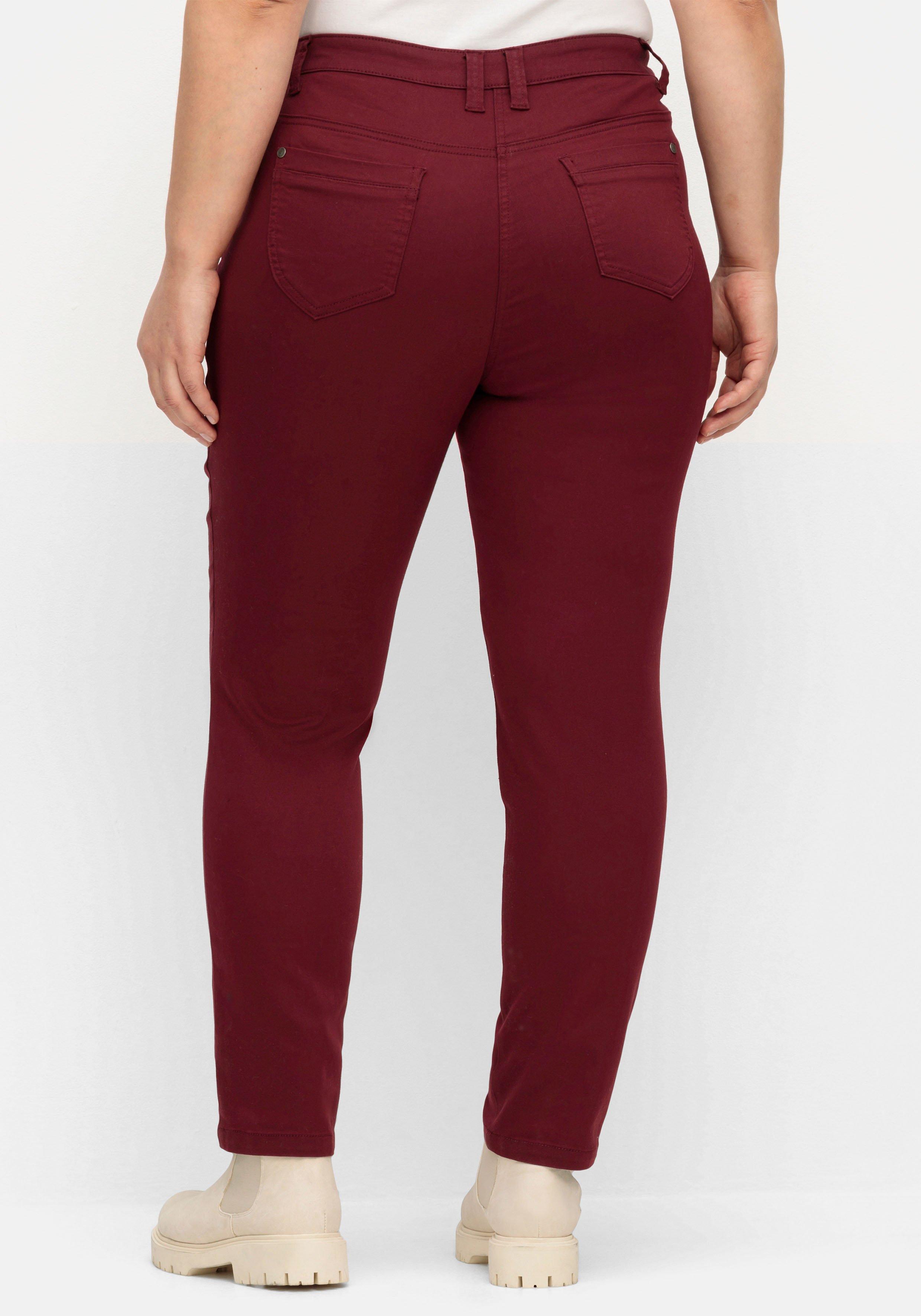 Schmale Twillhose im 5-Pocket-Stil, mit Ziernähten