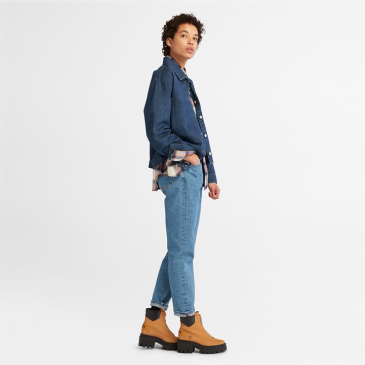 Calça jeans feminina de cintura alta em cânhamo azul claro.