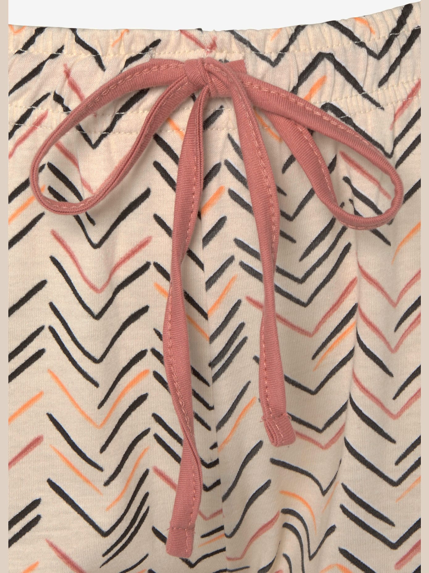 Pyjama au superbe motif sergé chevron