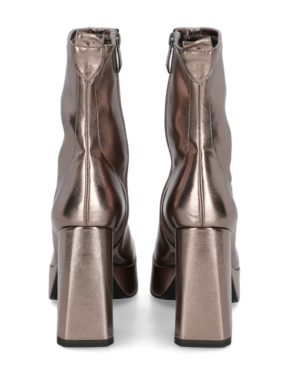 Stiefelette