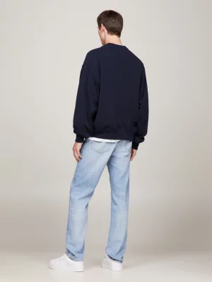 Moletom cropped estilo universitário