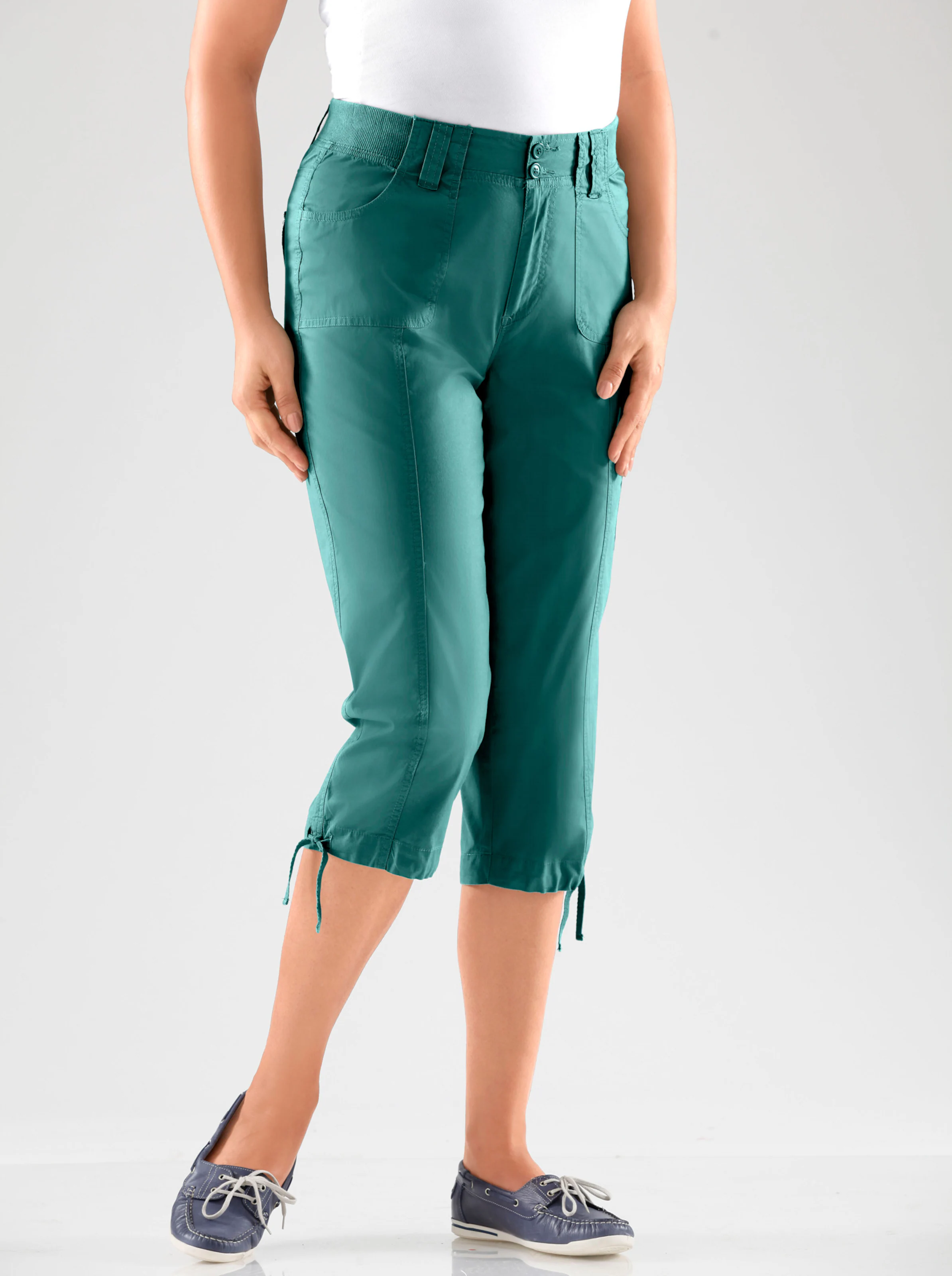 Caprihose in petrol