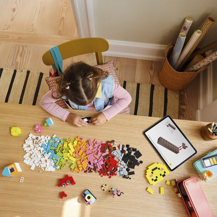 Lego Kreativ glad æske 11042
