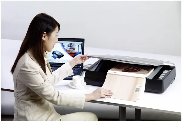 Plustek OpticBook A300 plus - Flatbed-scanner - CCD - A3 - 600 dpi x 600 dpi - op til 5000 scanninger pr. dag - USB 2.0