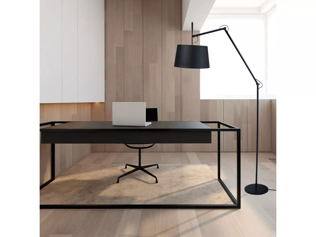 Lampadaire articulé métal  noir 230 cm.
