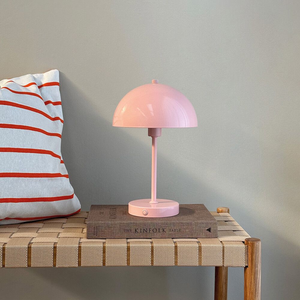 BORDLAMPE DYBERG LARSEN STOCKHOLM ROSA